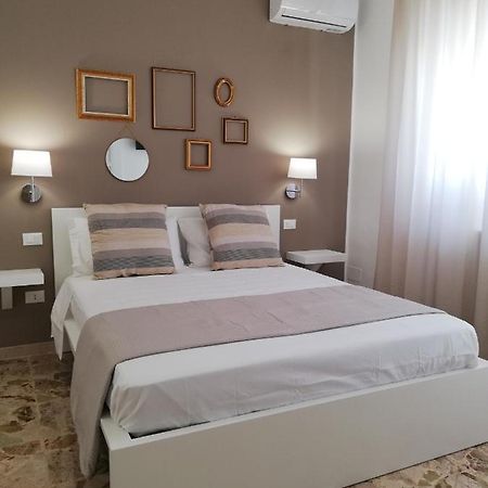 Ostuni Crispi House酒店 外观 照片
